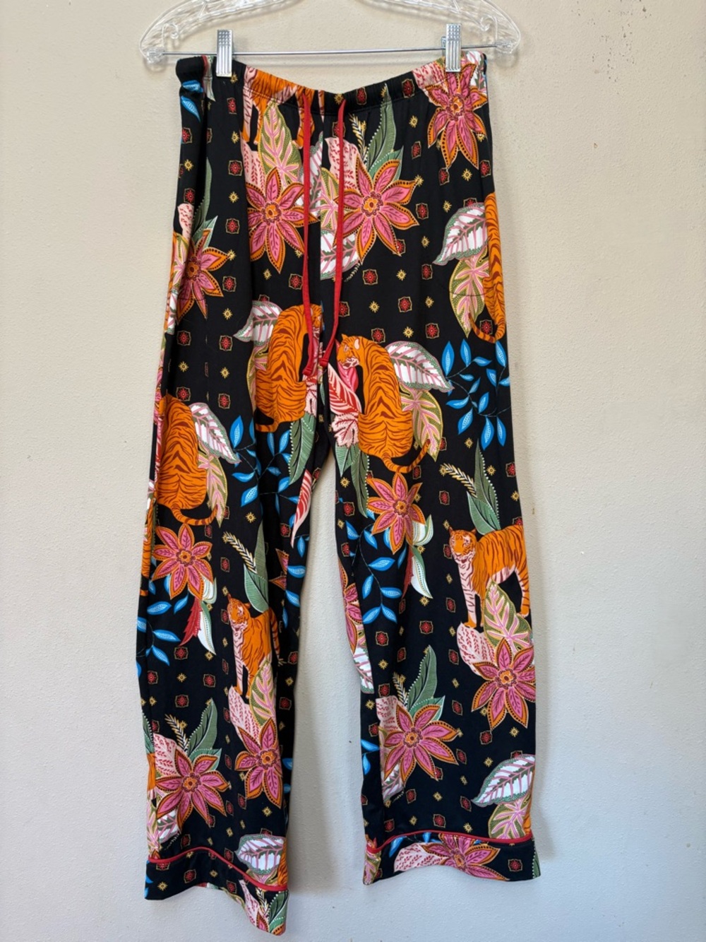 Tiger Print Pajama Set Matching Lounge Set Floral Animal Print Size L/G - Picture 8 of 10